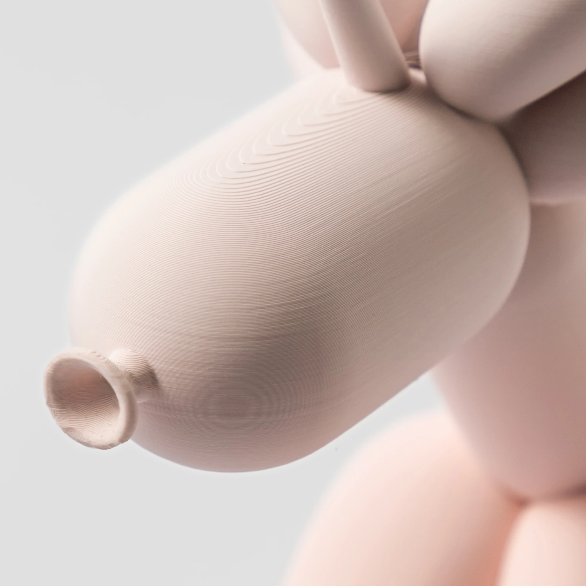 תקריב של הדפסת תלת מימד של בלון בצורת חד קרן בגווני פסטל