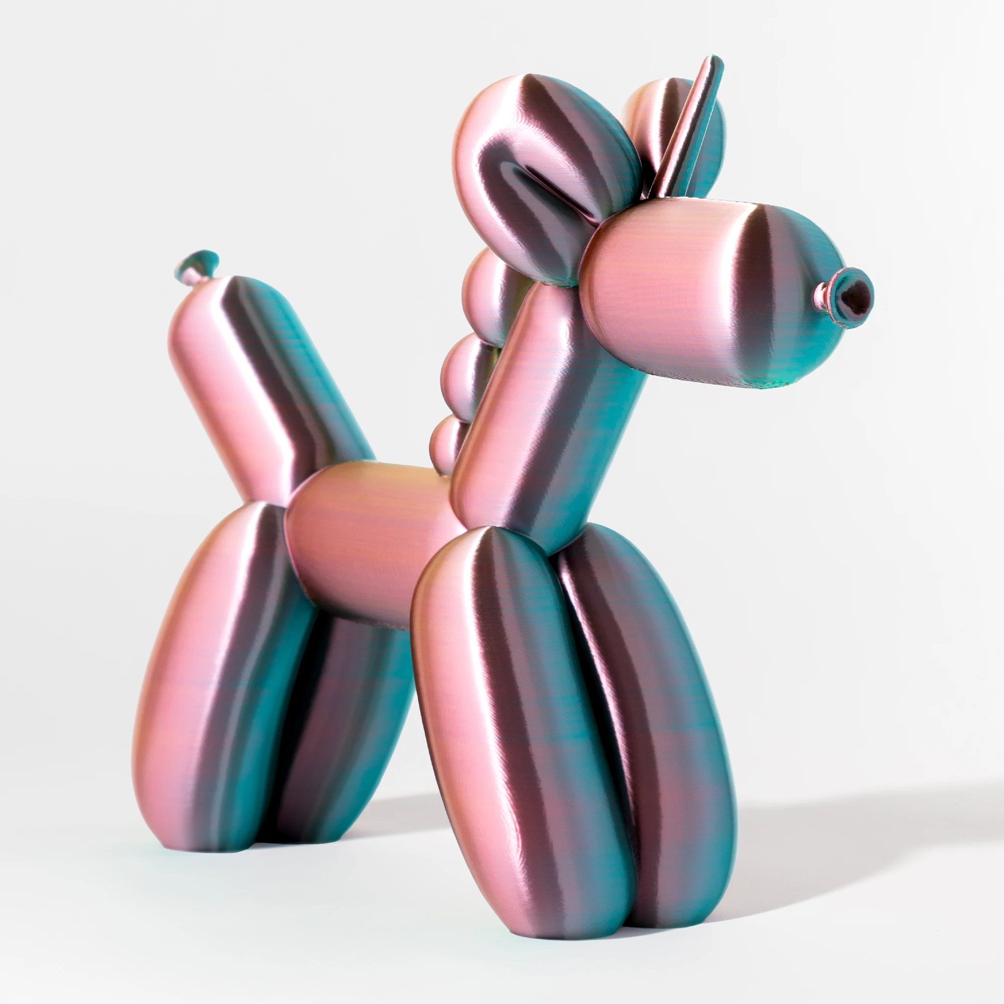 הדפסת תלת מימד של בלון בצורת חד קרן בגווני טריקולור