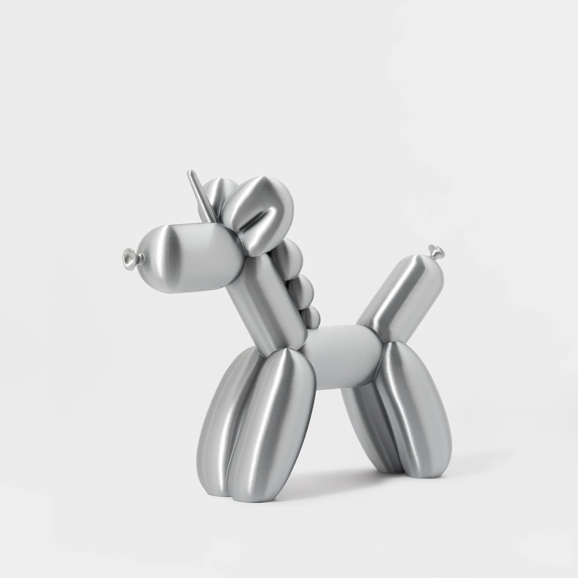 הדפסת תלת מימד של בלון בצורת חד קרן בצבע כסוף