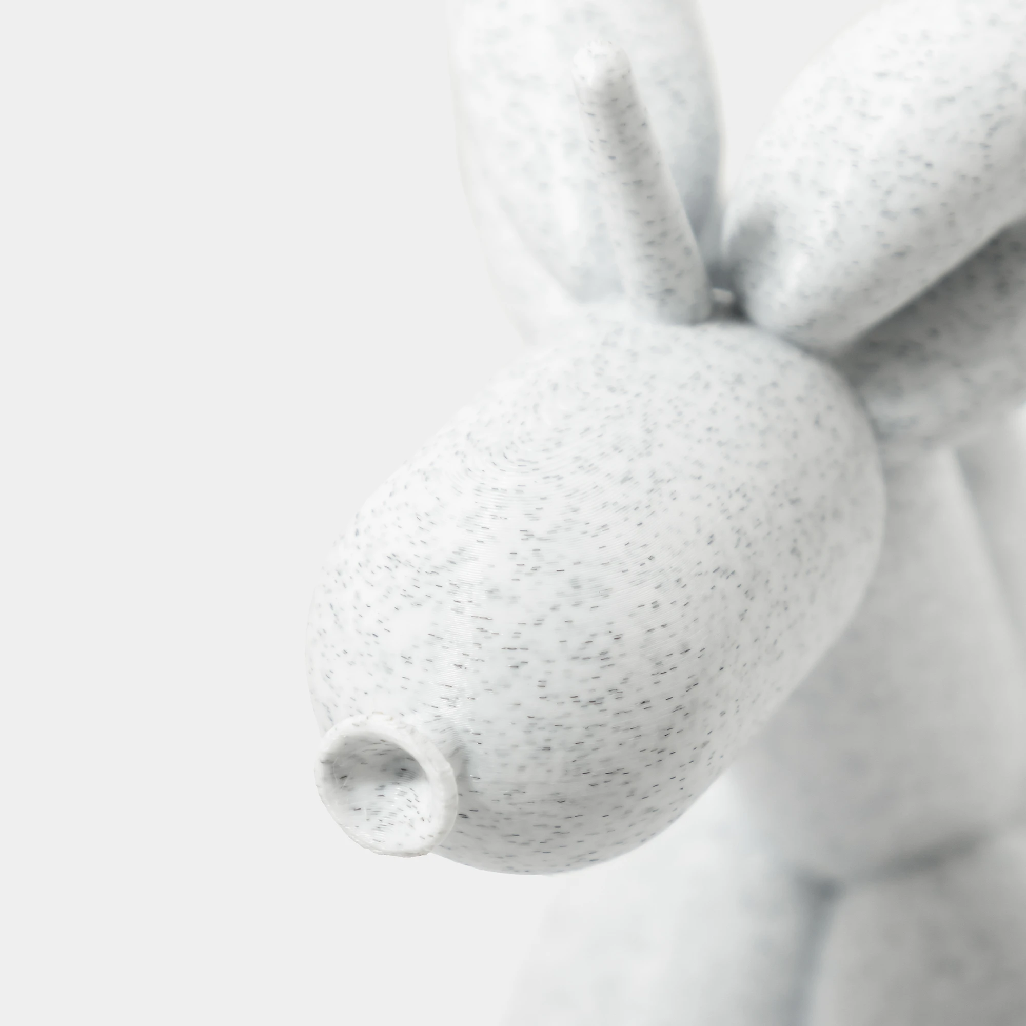 הדפסת תלת מימד של בלון בצורת חד קרן בצבע שיש אפור