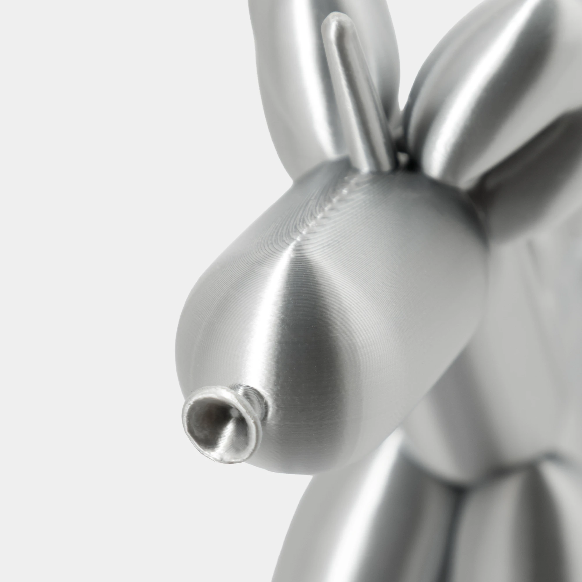 הדפסת תלת מימד של בלון בצורת חד קרן בצבע כסוף