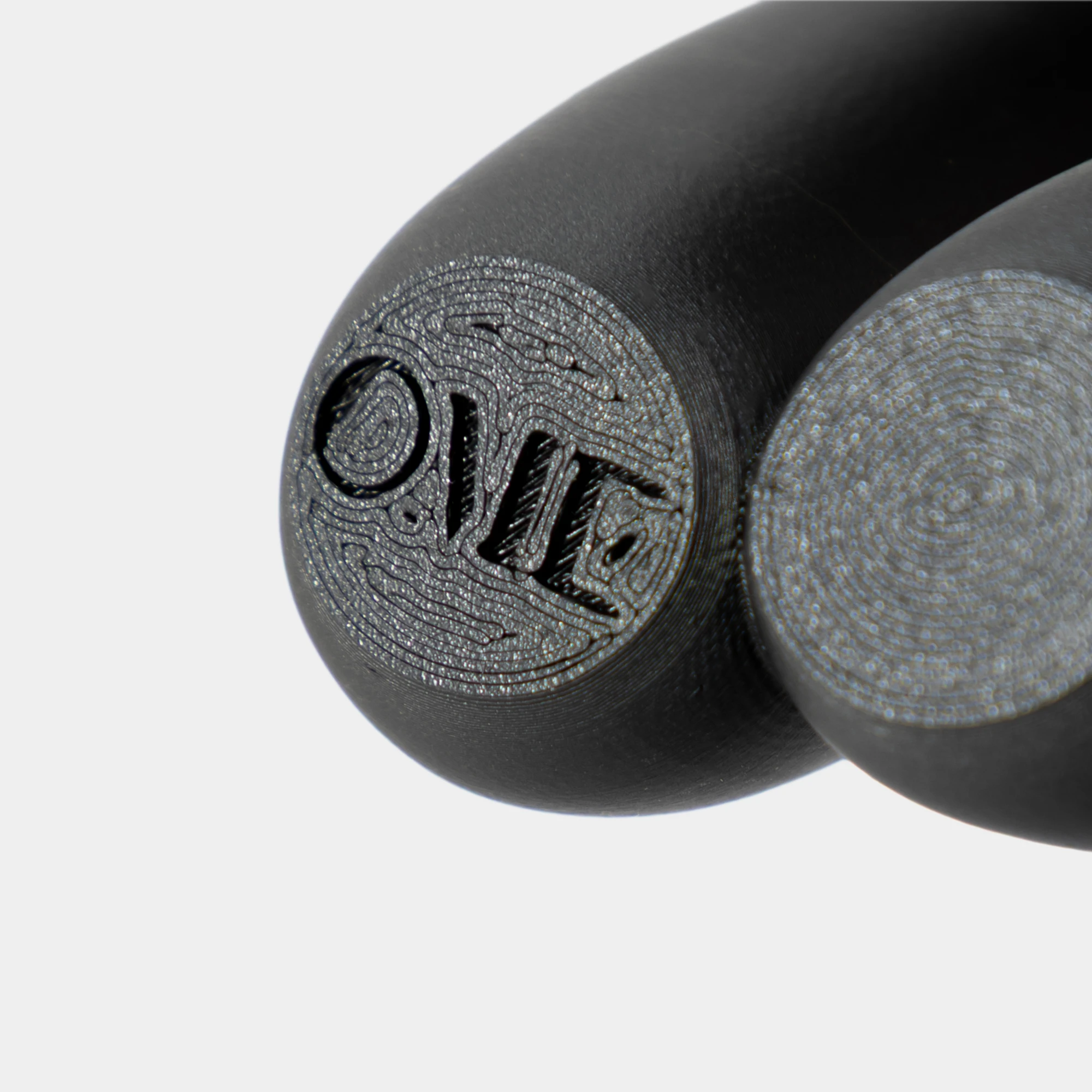 תקריב חתימה בתחתית הדפסת בלון חד קרן