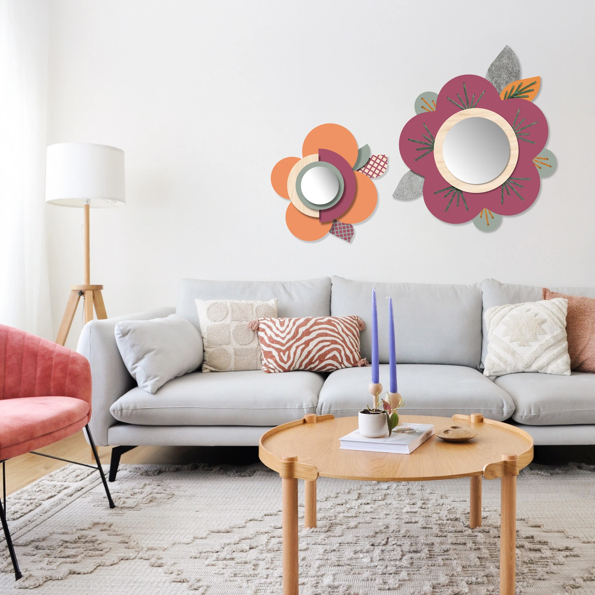 הדמיה של קישוט קיר בצורת פרח עם מראה