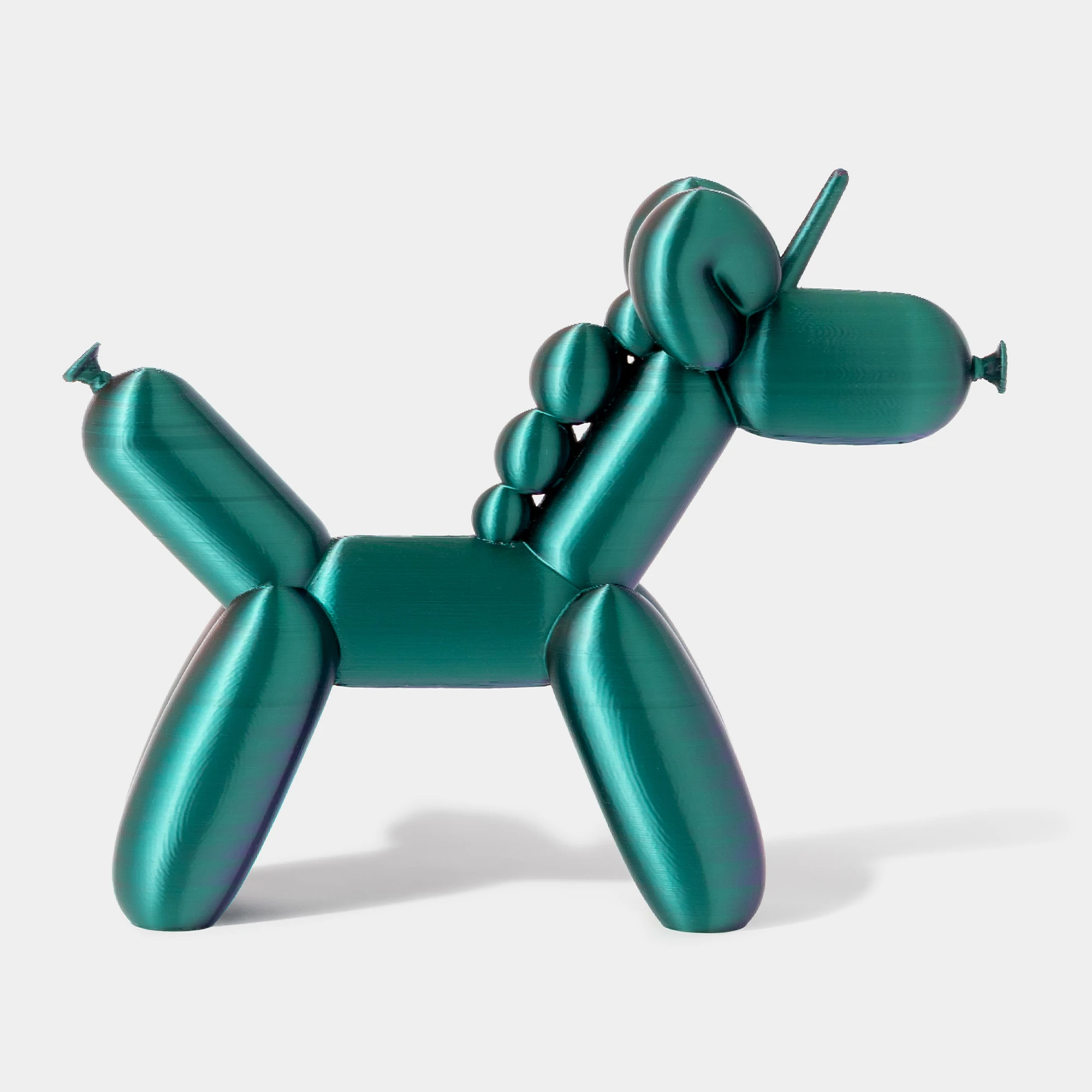 הדפסת תלת מימד של בלון בצורת חד קרן מחליף צבעים חום-סגול-ירוק